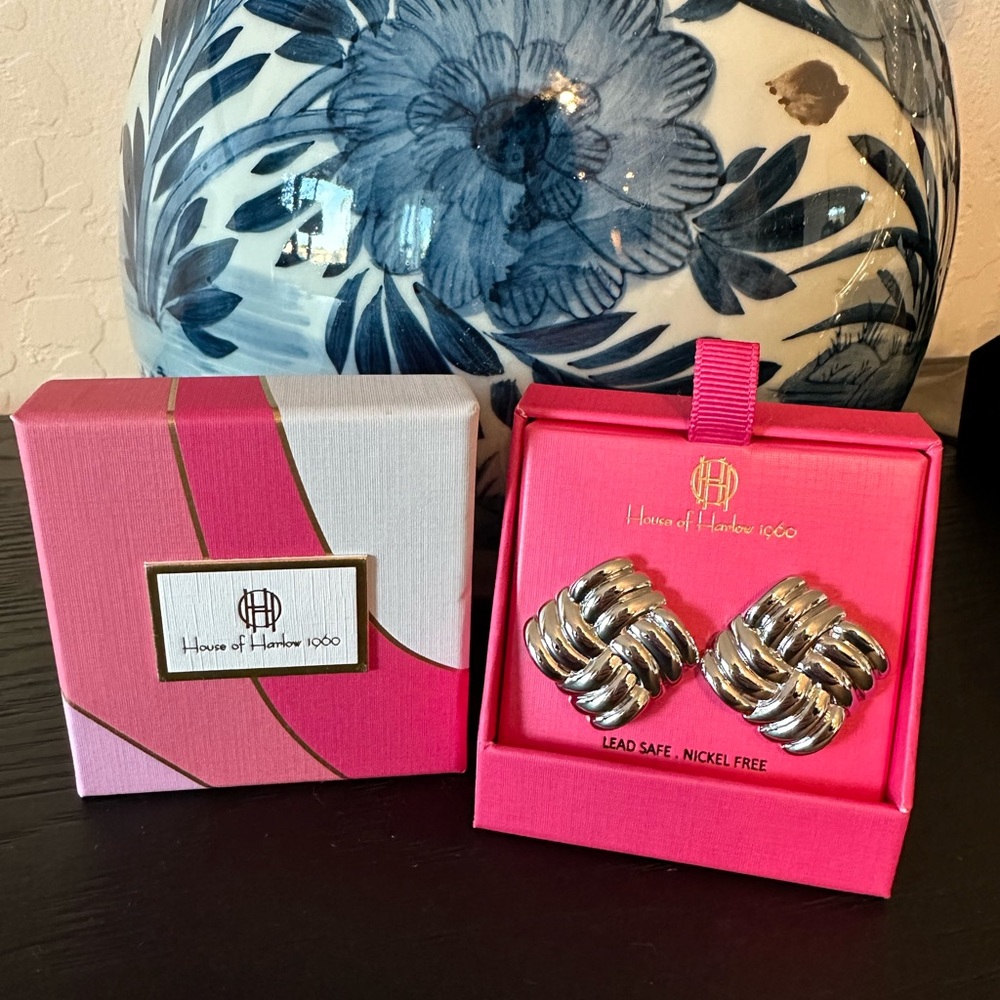 House of Harlow 1960 Silver Tone Square
Textured Statement Earrings